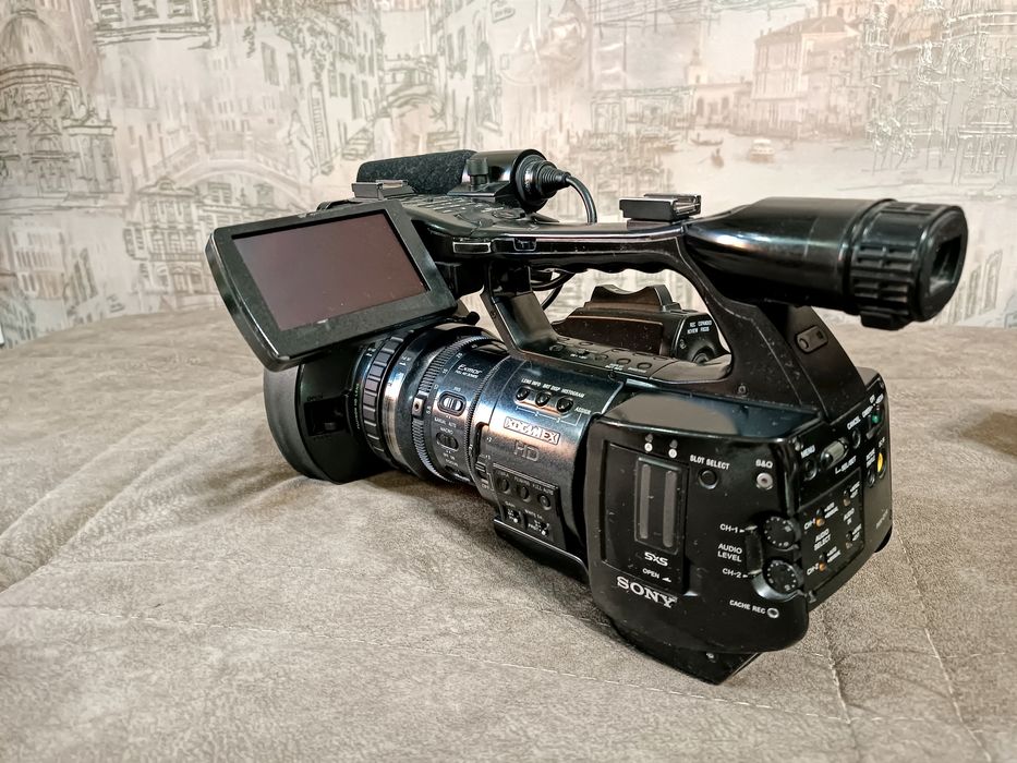 Камера для видео трансляции SONY PMW-EX1R