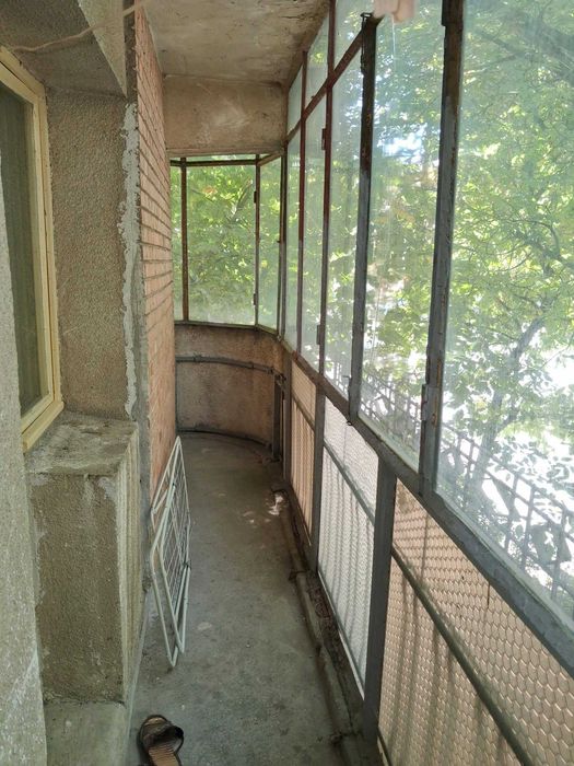 Proprietar vand 2 camere, Piata Sudului, et. 1, 2 balcoane, metrou în apropiere