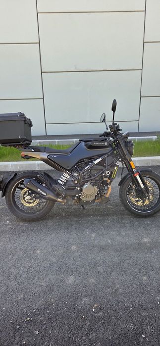 Motocicleta Husqvarna Svartpilen 125cc 2023 | CASCO până 30.06.2026