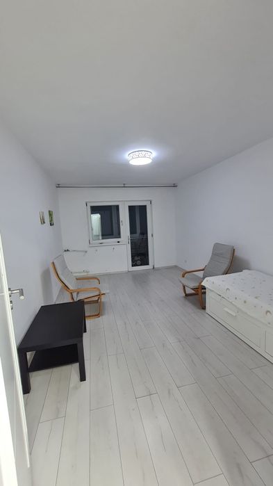 Vanzare apartament 2camere decomandat Cameliei Ploiesti