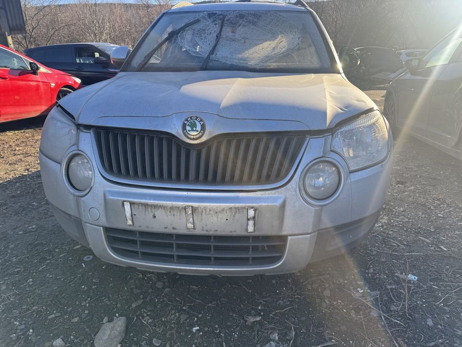 Fata completa Skoda Yeti 2013