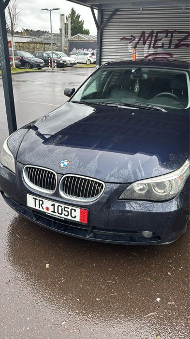 Vand BMW E60 pentru dezmembrari/reparat