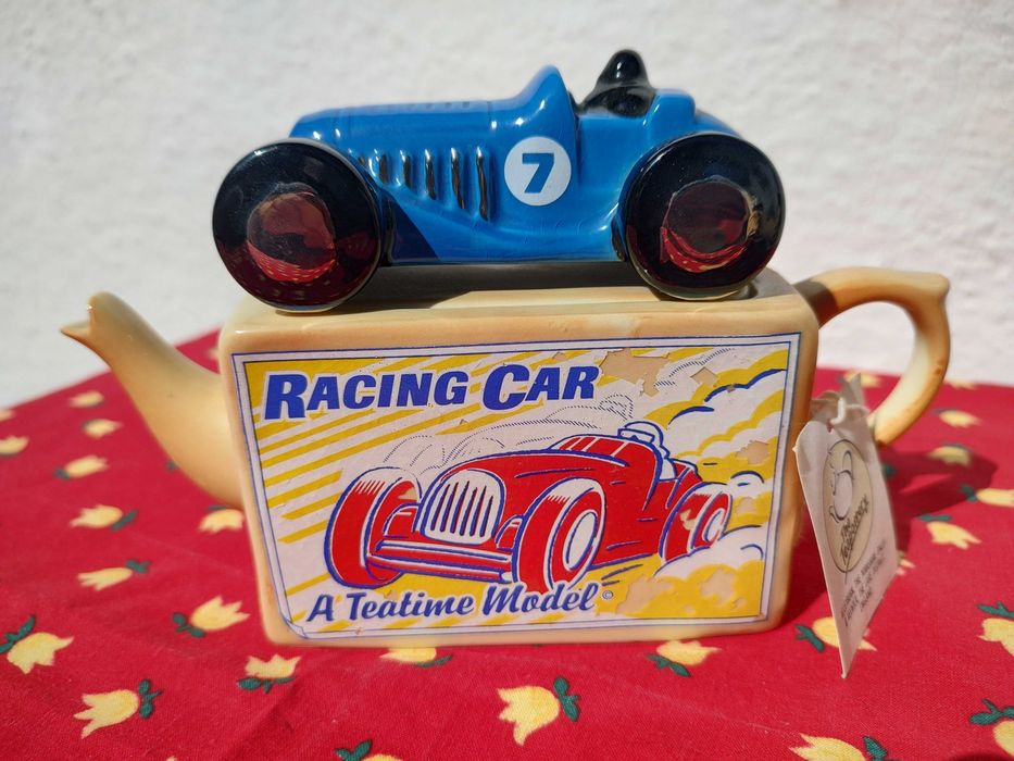 Колекционерски винтидж чайници Swineside, Bob Hersey и други