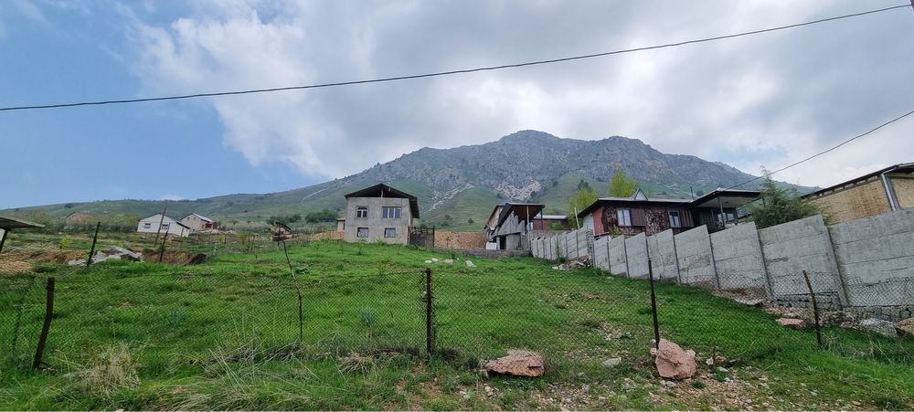 Chimyonda uy sotiladi