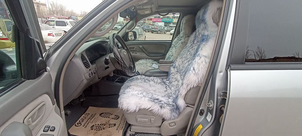 Продам Тойота Секвоя 2004г.