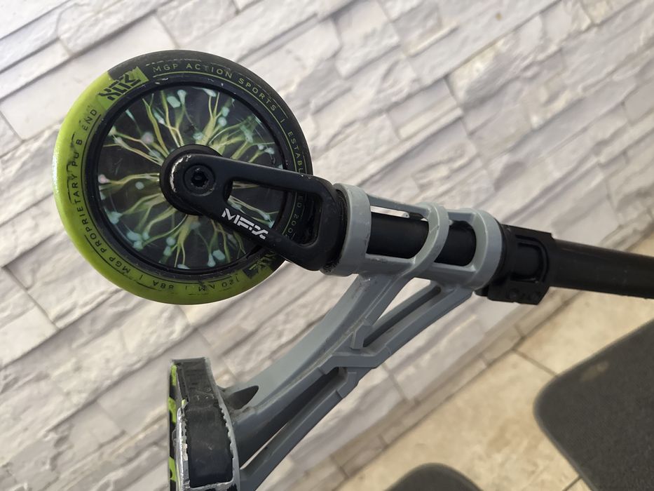 Trotineta MGP mgx P1 pro