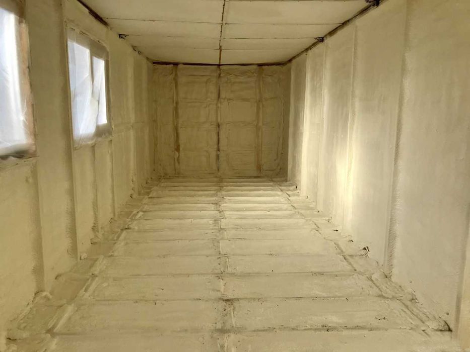 Пена пенополиуретан утепление ППУ, крыши, чердака, мансарды, ангара