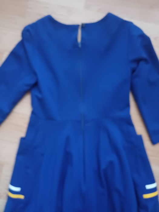 Красива много запазена рокля Lucy