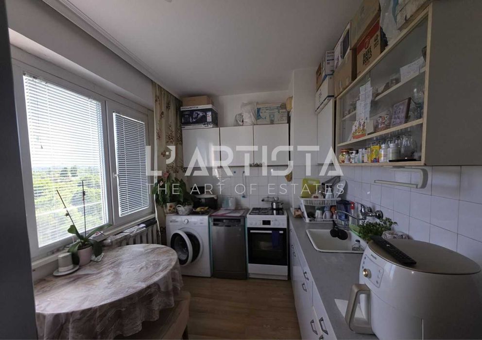 Продава се Тристаен апартамент в София, Люлин 10 - 120 кв.м за 2500 €/кв.м - Снимка #3