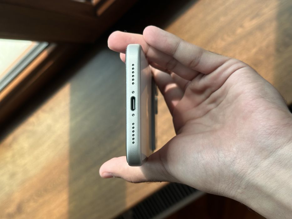 Iphone 17 pro max sim+esim