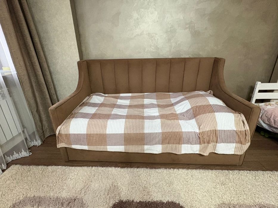 Диван подростковый