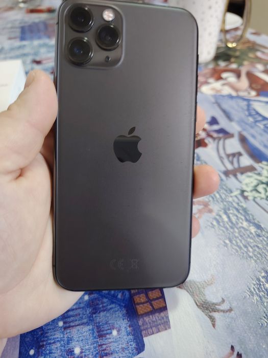 Vând iPhone 11 pro max