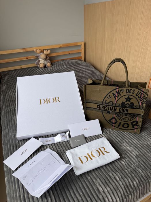 Dior book tote лимитирана колекция 100% оригинал
