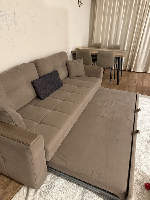 Продам вместительный диван