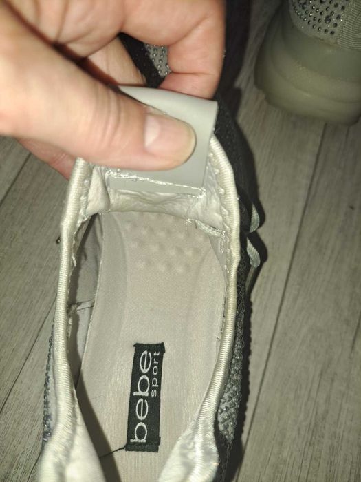 блестящи маратонки  марка BEBE