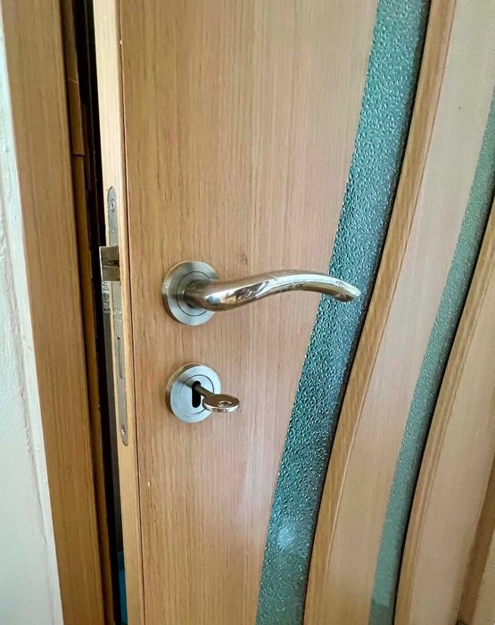 Интериорна врата