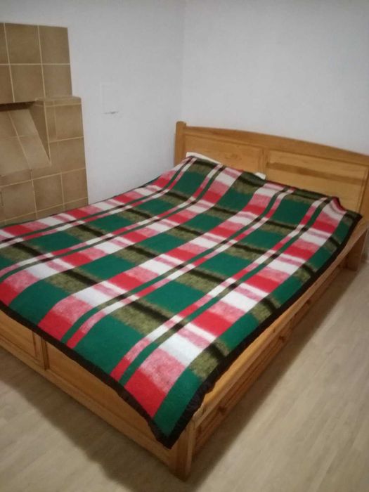 Спален комплект масив