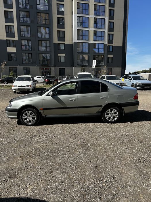 Продам Тойота Авенсис