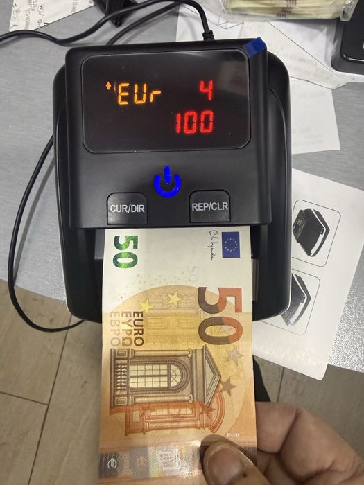 Детектор за проверка на банкноти