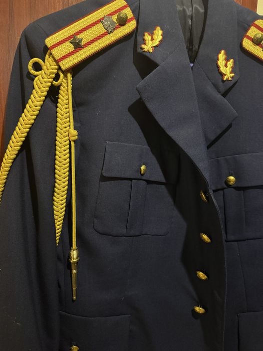 Uniforma militara RSR ofiter , bleumarin, cu snur de parada