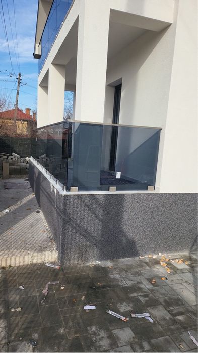 Balustrada din sticla securizata