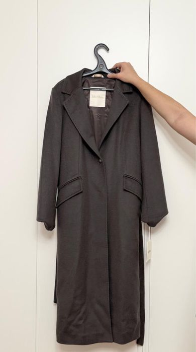 Продам пальто, шоколадного цвета. Оригинал бренд MaxMara.