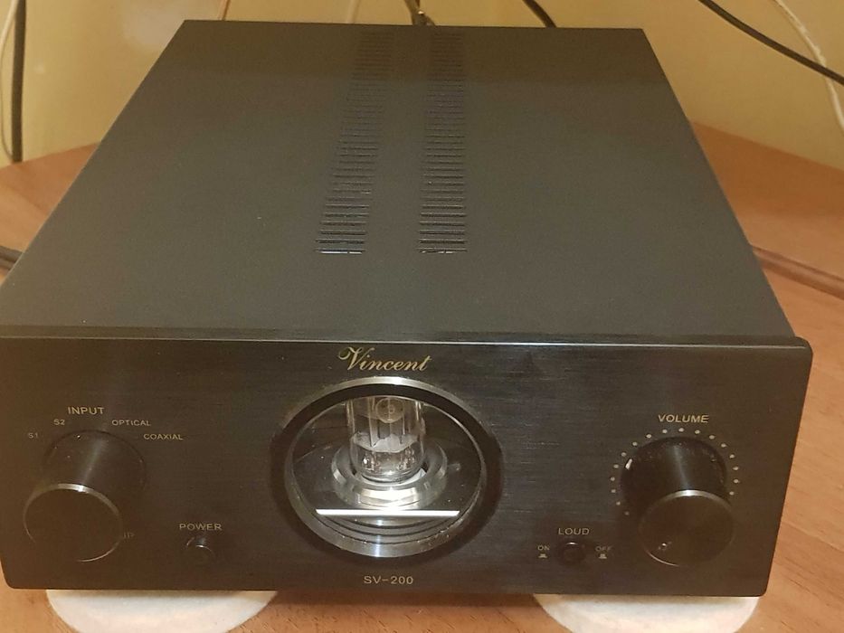 Amplificator Vincent SV200 impecabil
