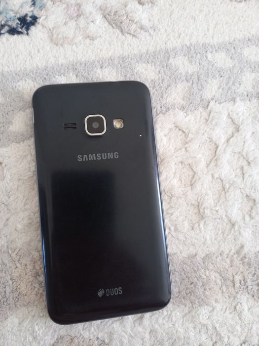 Телефон б/у на запчасти 4шт