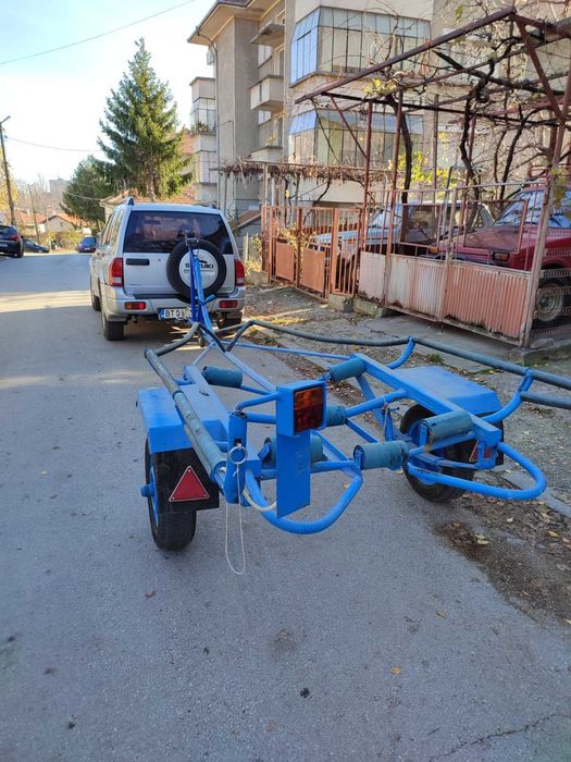Продавам руска алуминиева лодка