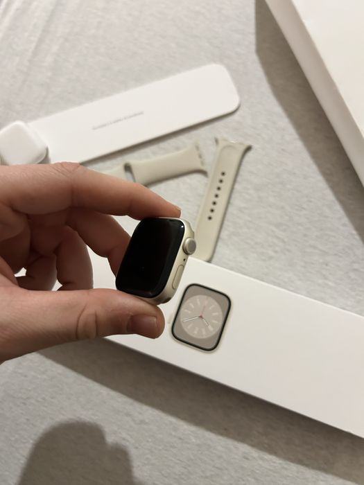 Apple watch часовник