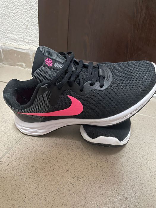 Дамски маратонки