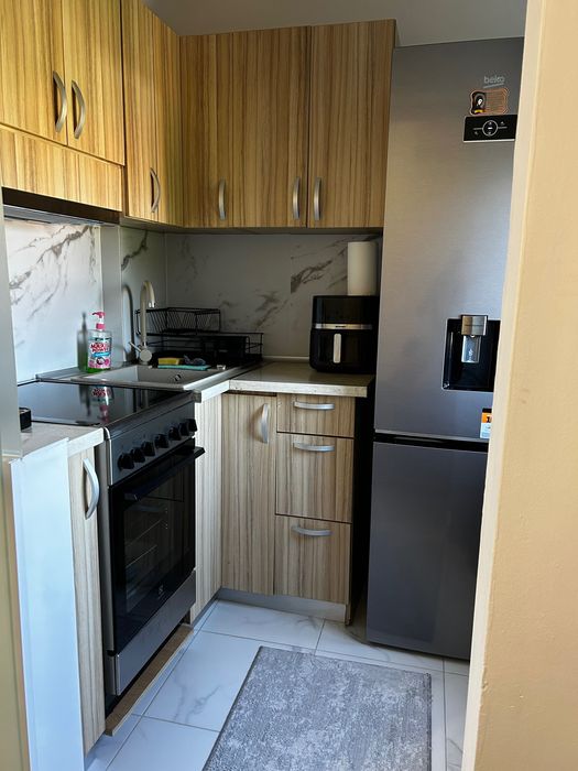 Apartament de vânzare cu 3 camere în Velenta