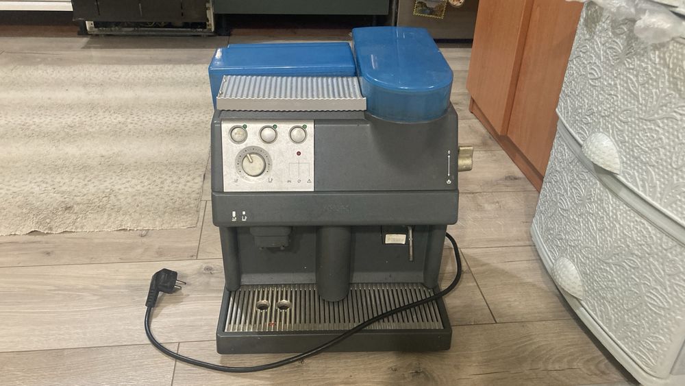 Голям кафе автомат