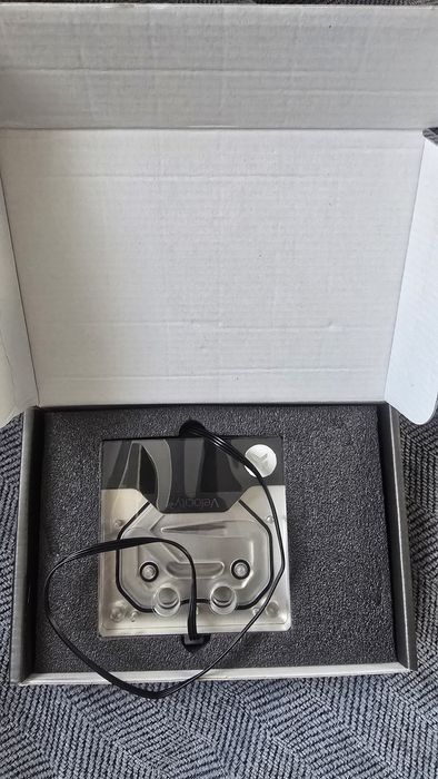 Водоблок EKWB на 1700 сокет