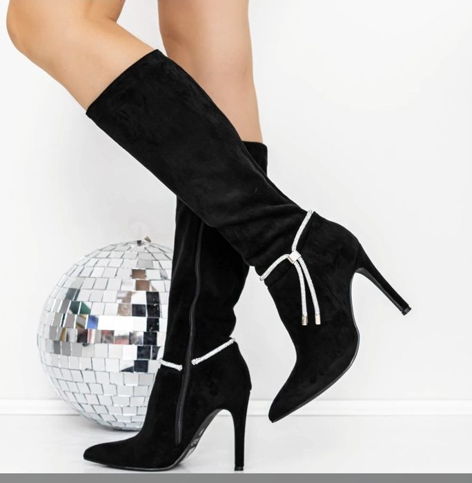 Страхотни Велурени ботуши