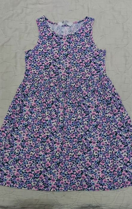 Платья фирменные на девочку