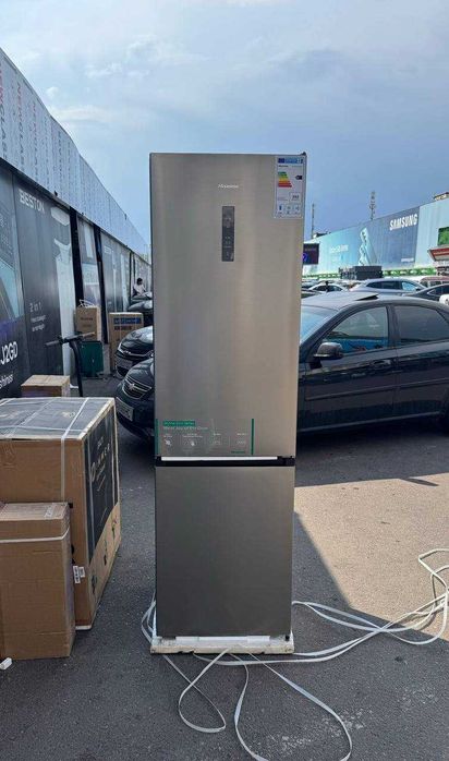 Холодильник Hisense RD-43WC4S/INOX No Frost 336 л A+