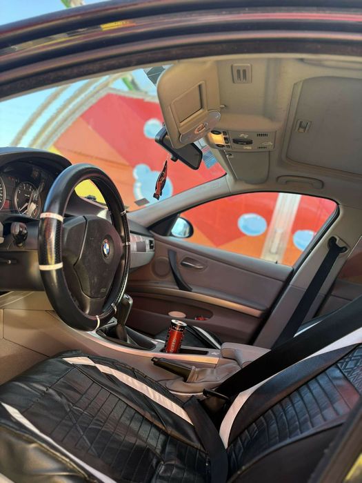 Vând E90 2.0i sau schimb tot cu BMW