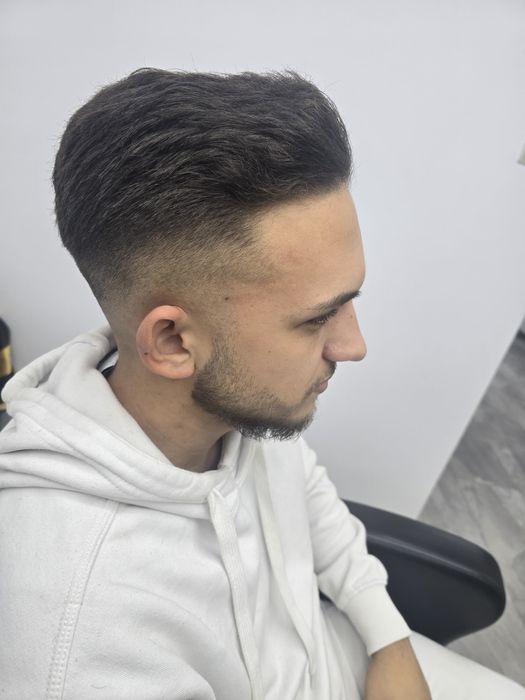 Bloombyamy Rogerius. Servicii frizerie!