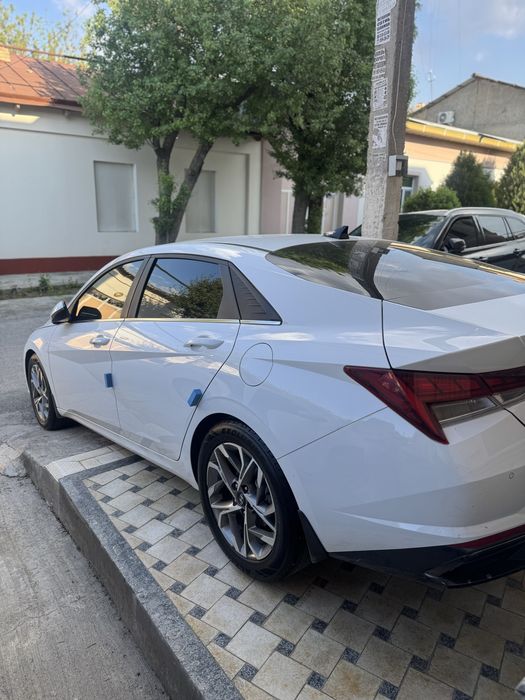 Hyundai elantra 2022