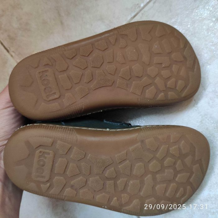 Боси обувки за дете Коел