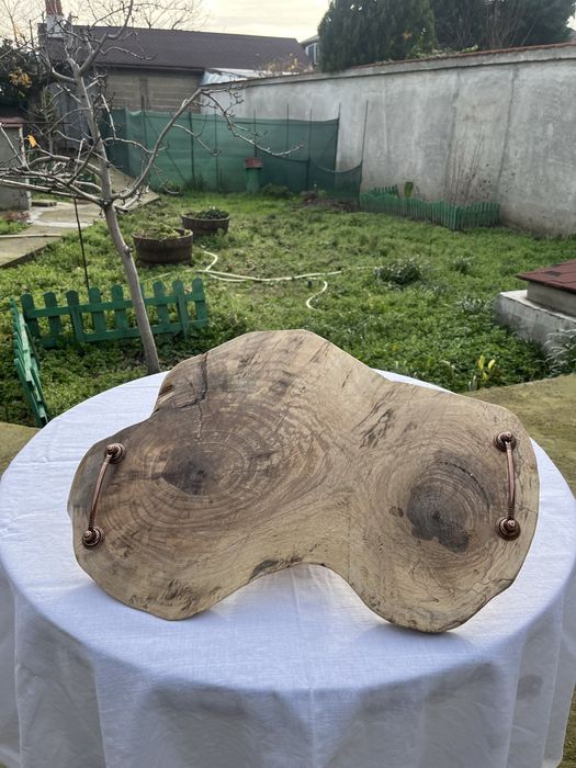 Ръчно изработена дъска за рязане и сервиране