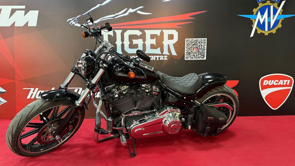 Harley Davidson breakout 114