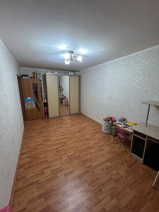 Продам квартиру Западный микрорайон