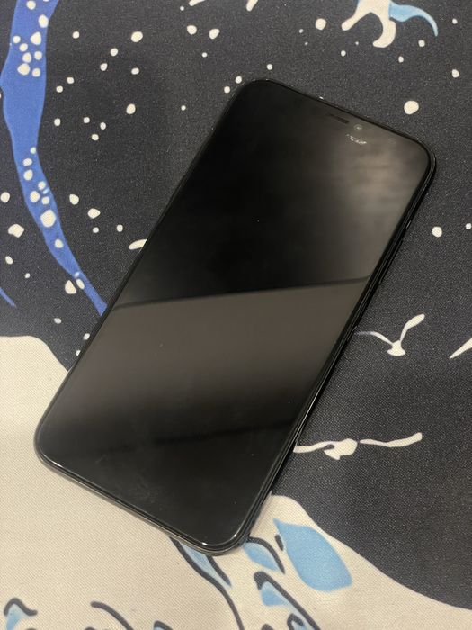 Продам Iphone X.