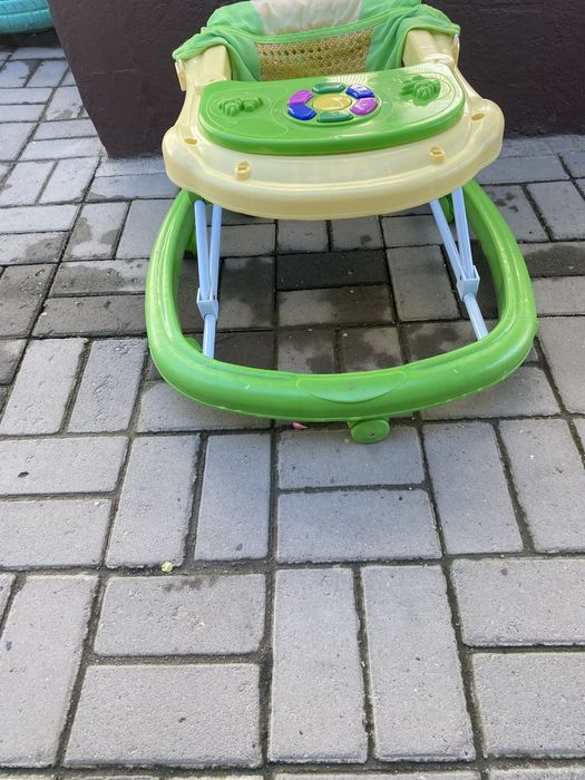 Продам ходунки детские