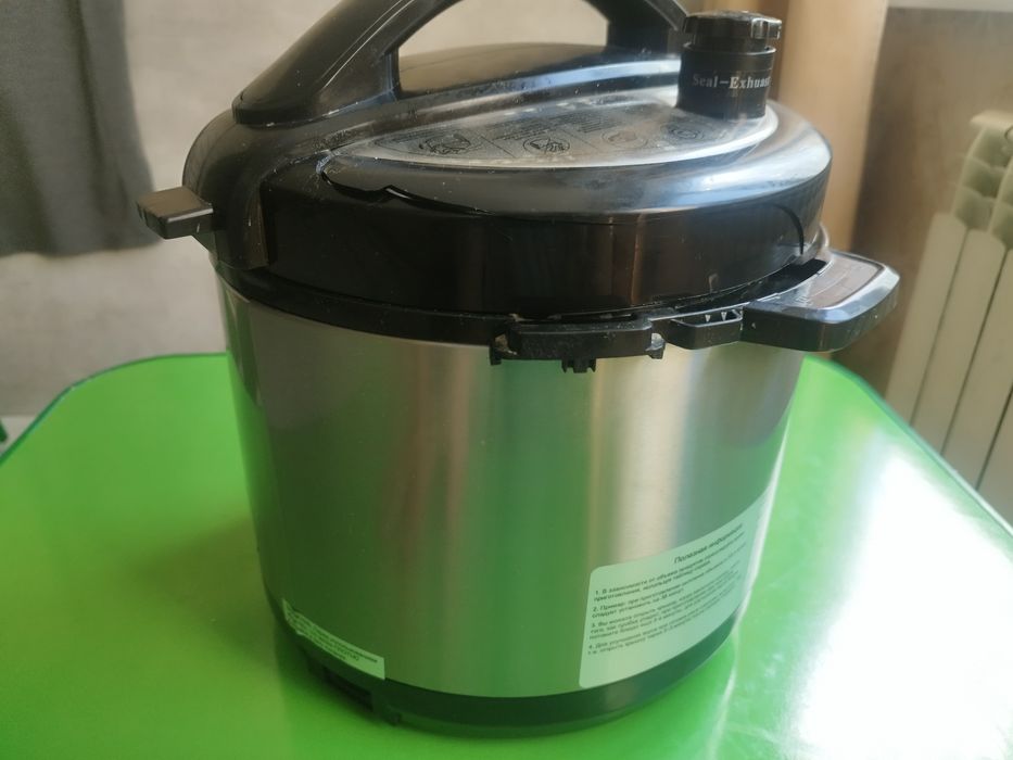 Мултиварка черный