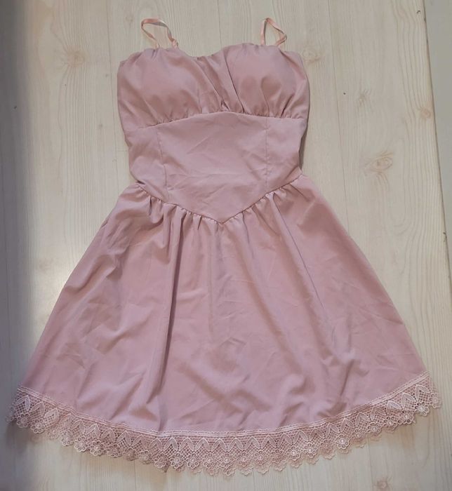 Кукленска рокличка в розово и секси зелена