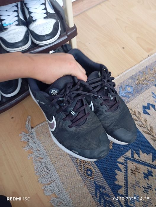 Adidași Nike mărimea 39