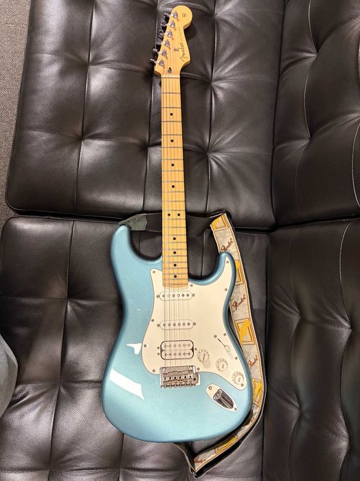 Электрогитара Fender Player Stratocaster HSS MIM, Mexico